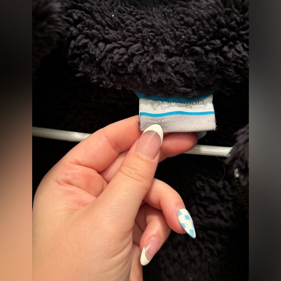 Fuzzy jacket - Picture 2 of 3